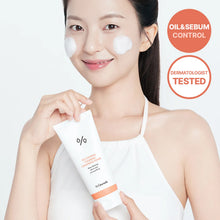Load image into Gallery viewer, Dr.Ceuracle 5α Control Clearing Cleansing Foam 200 ml
