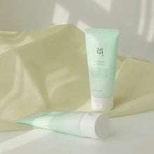 Afbeelding in Gallery-weergave laden, Beauty of Joseon Green Plum Refreshing Cleanser
